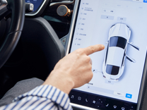 新能源汽车的2022，谁快跑？谁输了？