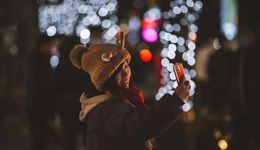 在三里屯，等待春天