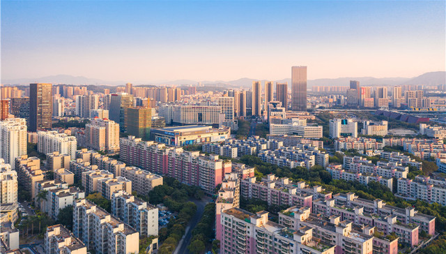 福田园岭新村的一套法拍房源成交！ 折合单价6.6万/㎡。