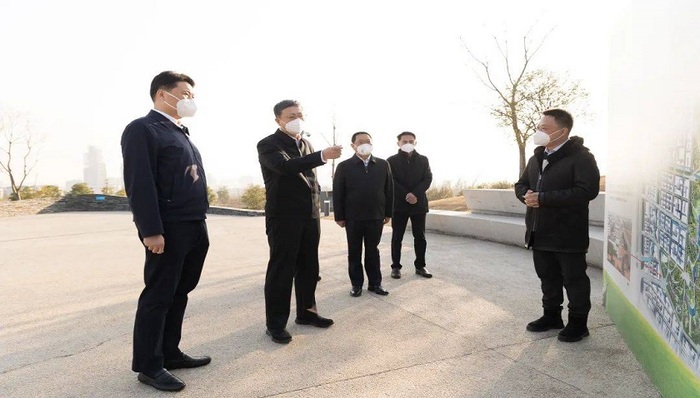 陈吉宁调研宝山普陀，亲切看望医疗救治、城市运行、社区防控一线人员 