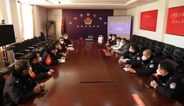 回警营忆往昔 燃斗志再出发——洛阳站派出所开展“退休民警回警营”党日活动