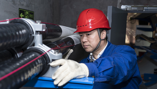 国网宁波供电公司一员工当选国家电网首席专家