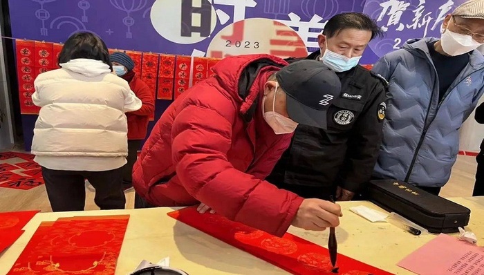 墨香迎新春，普陀文化系统暖心送福送春联