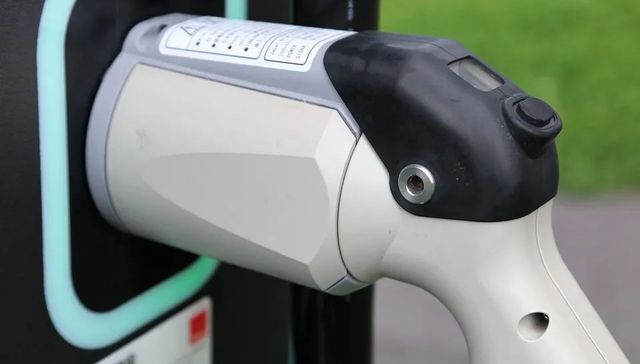 锂电池,新能源,汽车,小鹏,特斯拉