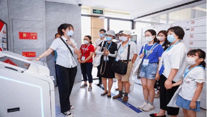 市民受益、企业便利！普陀区坚持以人民为中心推进新时代政务公开 