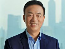 10年前敗給張近東黃光裕，如今手握2個IPO身家200億