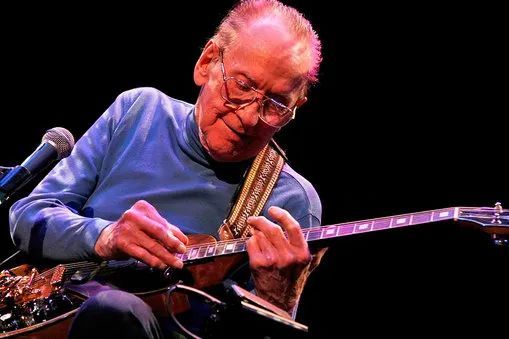 吉他,音乐,消费,表演,高端乐器