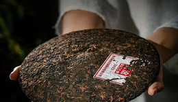 73岁云南阿姨再冲IPO，一年卖货超5亿