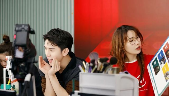 直播电商,美ONE,李佳琦,助播,旺旺