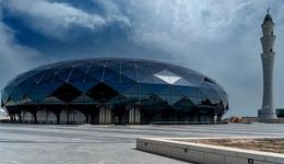 中东土豪，买爆文娱