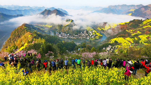 “黄山市景区免门票开放日”试行，17万张门票免费抢