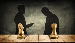 板子打在余承东身上，疼的是任正非