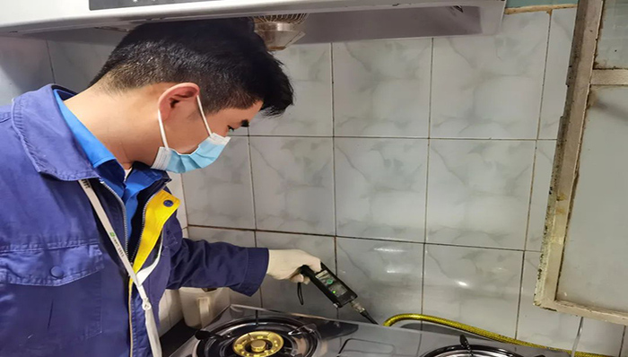 护好燃气安全的“最后一米”！普陀区率先推进燃具连接软管更换