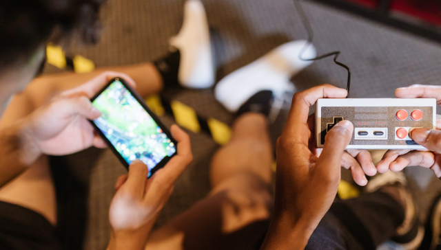 游戏产业,中国市场,上市公司,业绩,创新,腾讯