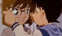 亲了，亲了！“柯哀党”用优衣库UT随份子