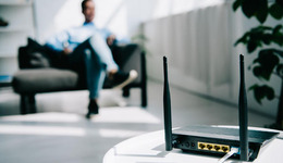 华强北的卖“猫”人