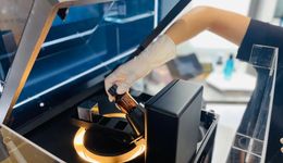 美妝店變工廠，試點成功后能否“長紅”？