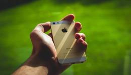 拉来博通搞基带，iPhone“信号病”终于有救了？