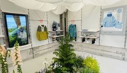 品牌抄底線下店鋪：越大、越好