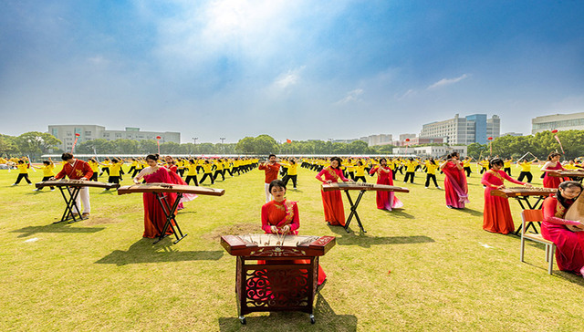 “心·未来”宁波市第十一届大学生运动会在宁波财经学院召开