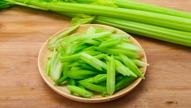 世界首富餐桌上的马家沟芹菜