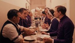 抖音、高德、小红书加入群聊，本地生活谁说了算？