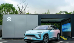 销量掉队、单季度亏损超40亿，李斌“降价”救蔚来