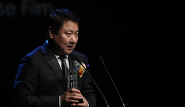 于冬成了电影行业的“打更人”