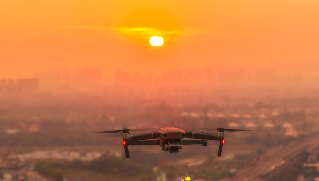 无人机拍照取证，19页报告引发开发商84页专项说明，上海网红盘仁恒海上源遭业主硬核维权