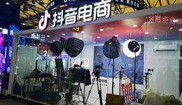 勸張一鳴退休后又放狠話，百合網(wǎng)慕巖怒嗆抖音誰(shuí)冤？