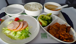 一邊火熱一邊倒閉，網(wǎng)紅化的社區(qū)食堂何去何從？