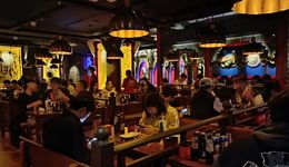 学海底捞关了一批门店后，海伦司终于不亏了