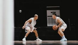 曹芳首谈“仙豆二代”：网红时代，草根篮球达人的流量思辨