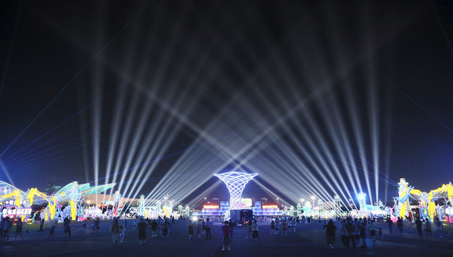 电力系统保障团队全力保障金沙滩啤酒城用电需求