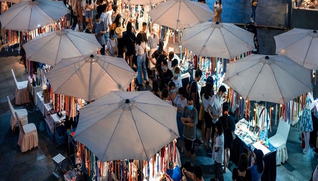 海底捞,夜市摆摊,品牌营销