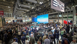 月均销量刚破百，蔚小理远征欧洲