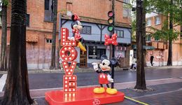 又网红又长红，迪士尼是怎么用IP做授权消费品生意的？