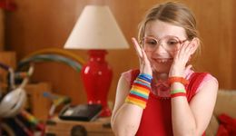 三歲孩子敷面膜，是父母在交智商稅？