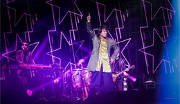 为什么伍佰会成为25岁年轻人的精神导师？