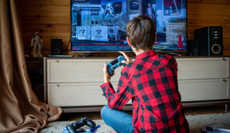 何猷君和他的電競王國