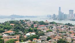 反向旅游“点燃”黄金周