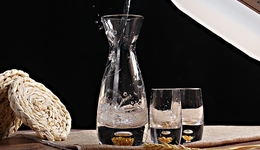 白酒年轻化，与年轻人无关