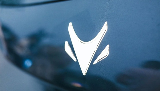 极狐汽车,高端品牌,差异化,新能源汽车,