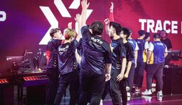 一本畫冊賣1888，電競周邊產(chǎn)品到底是不是割韭菜？