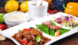 酒店自助餐年卡，真能解決年輕人的“午餐焦慮”？