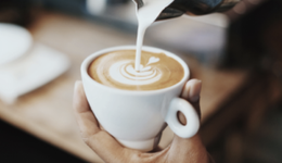 瑞幸的E人營銷，為何看得懂，但學(xué)不會？