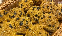 “2元面包店”走红全国：现烤面包只卖2元，不赚亏心钱？