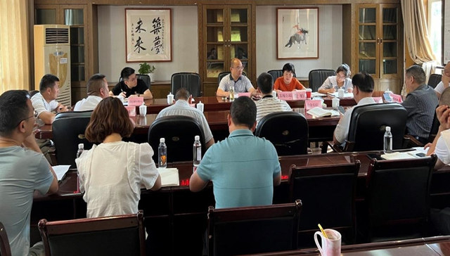 大邑“12345亲清会客厅暨局长进园区”活动成功举办