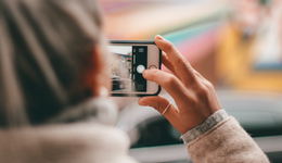 妙鸭相机推出AI修图，美图秀秀慌了吗？