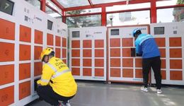 靠给同城跑腿小哥换电池，小镇女教师年入5亿冲刺IPO